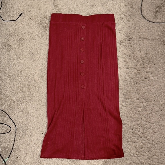 NEW 2 piece crop top and high waisted split skirt - Picture 4 of 4